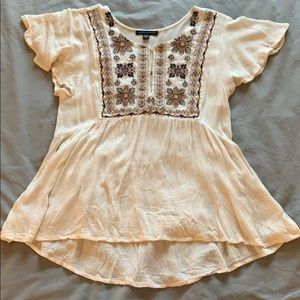 Lightly worn American Eagle peasant top.